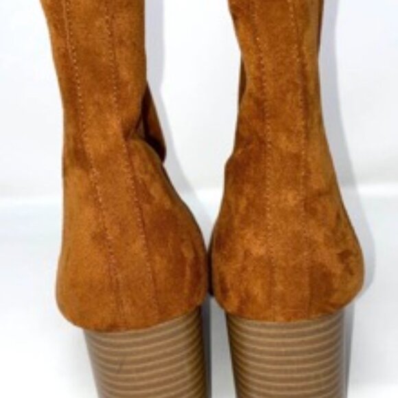 Maurices Alexa Mini Lug Bootie Block Heel Women's Boots Tan 9 - Picture 4 of 6